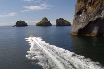 1-Hour Small Group Sightseeing Boat Tour in Vestmannaeyjar