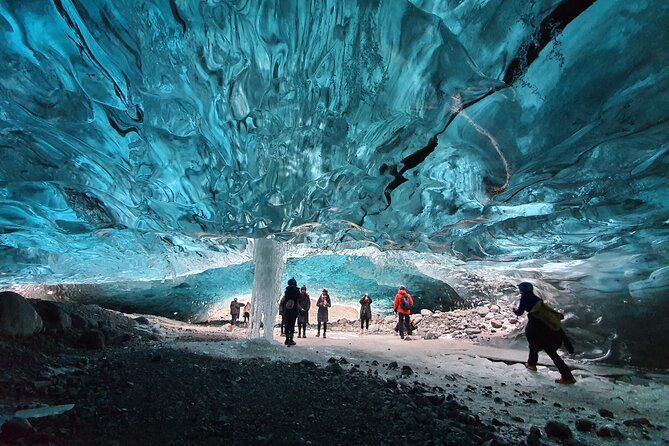 3-Day Golden Circle, South Coast & Ice Cave - Small Group Tour - Staying warm and packing smart for the ice cave and waterfall days