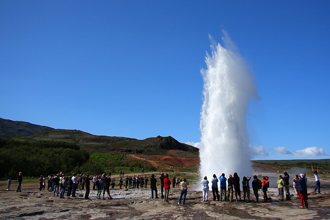 3 Day Tour Jokulsarlon - Golden Circle - South Coast - Glacier Hike - Boat Tour - Guides and group vibe: you are not just getting transport
