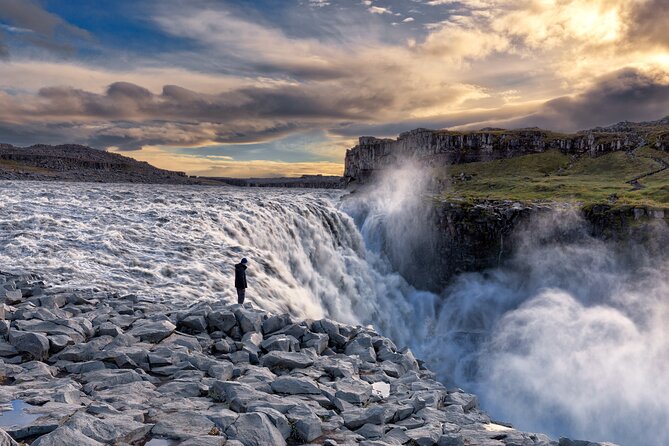 6 Day Iceland Ring Road Highlights Tour With Accommodation - Day 4: From Dettifoss to Dimmuborgir, North Iceland Gets Loud and Visual