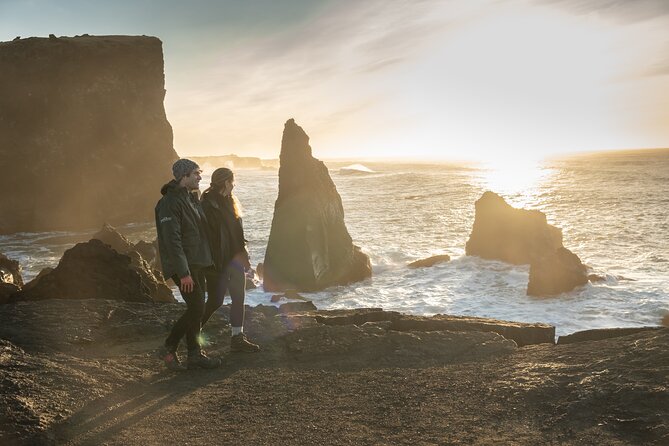 6-day Ultimate Iceland Tour: Photography and Northern Lights - Price and Logistics: What $9,299 Actually Buys You