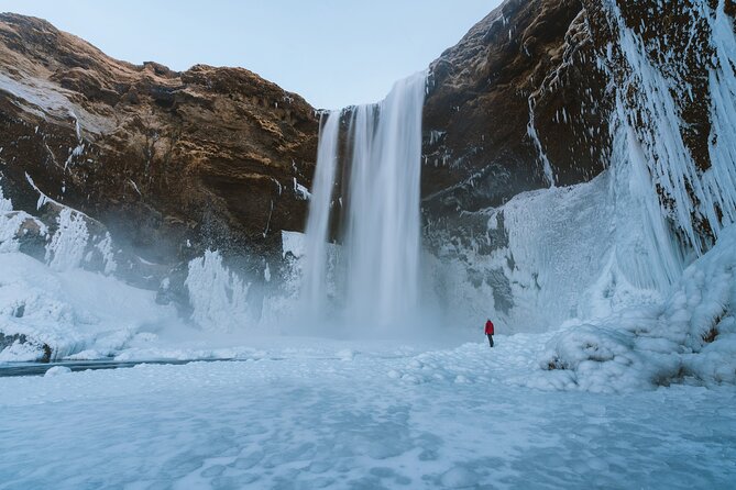 8 Day Winter Circle Tour, Ring Route of Iceland with Snæfellsnes Peninsula - Day 3: Crystal Ice Cave, Jökulsárlón seals, and Black Diamond Beach