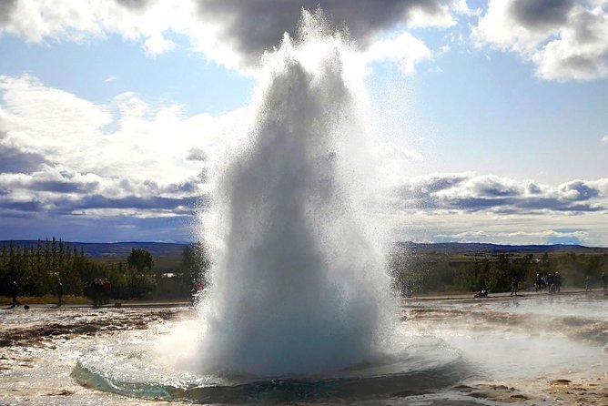 Blue lagoon Premium and Private Golden circle tour - Geysir and Strokkur: plan for frequent eruptions, then enjoy the show