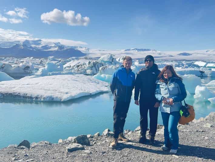 Diamond Beach & Jökulsárlón Glacier Exclusive Day Tour - Why Jökulsárlón and Diamond Beach feel like a different planet