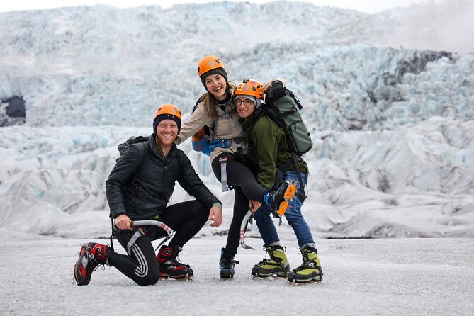 Early Bird Ice Cave with 3 Professional Photos - Who Should Book This Ice Cave Tour from Hofn
