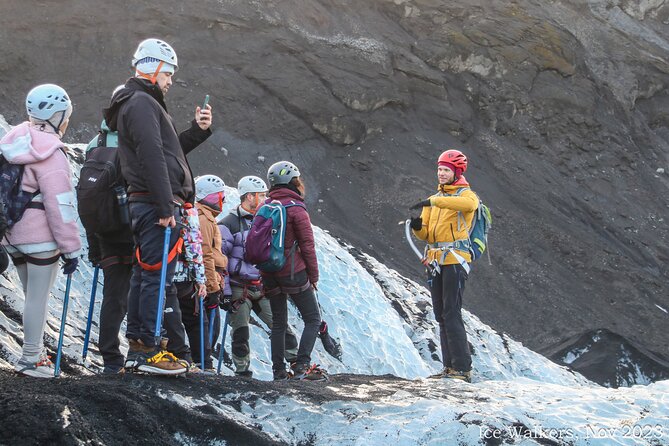Easy Hike on Sólheimajökull glacier - Small groups and guide talent: the real reason this hike feels special