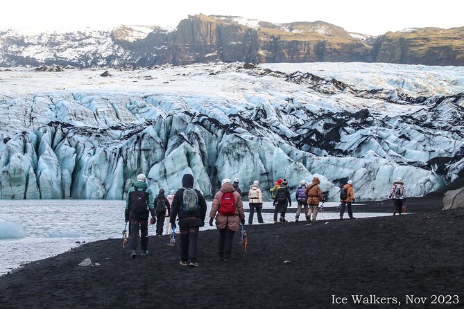 Easy Hike on Sólheimajökull glacier - Easy pace, but still unforgettable: photo stops and glacial water