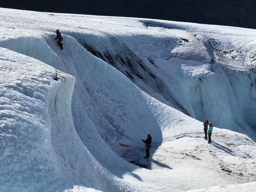 Exclusive Ice Climbing Experience on Sólheimajökull - Road 221 Meeting Point to the First Glacier View