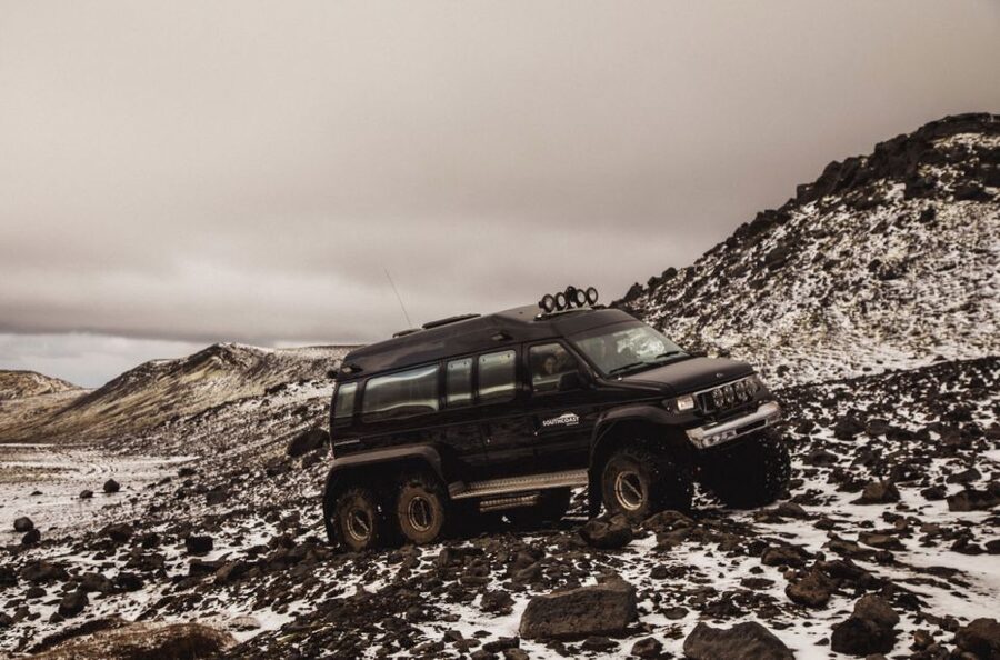 Eyjafjallajökull Volcano and Glacier Jeep Tour - What the glacier walk and top views really feel like