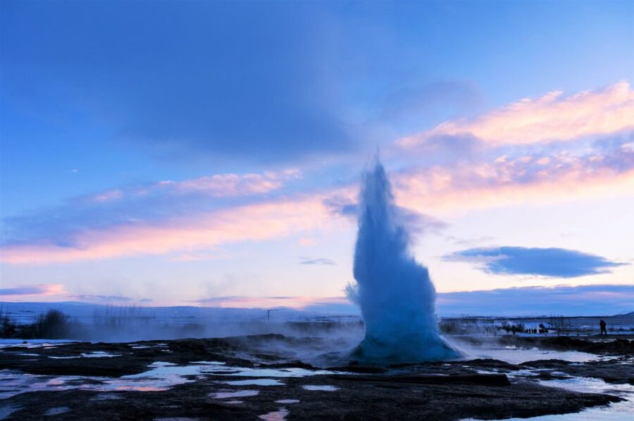 From Reykjavik: Best of Golden Circle Guided Tour - Live guides: what makes this tour feel better than a drive