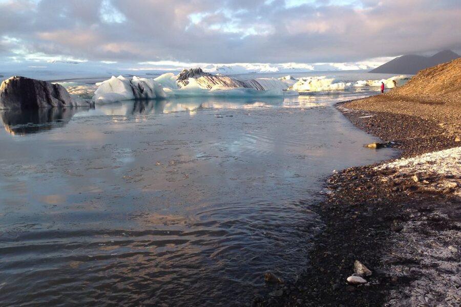 From Reykjavik: Glacier Lagoon Boat Ride, Diamond Beach Tour - Jökulsárlón Glacier Lagoon: the 30-minute boat ride you should not skip