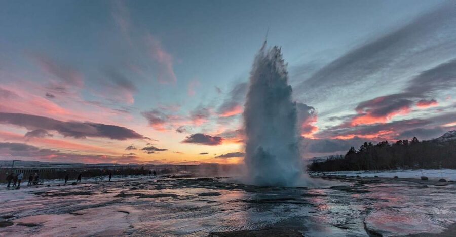 From Reykjavik: Golden Circle and Lava Caving Adventure - The logic of a long day: why this combo works