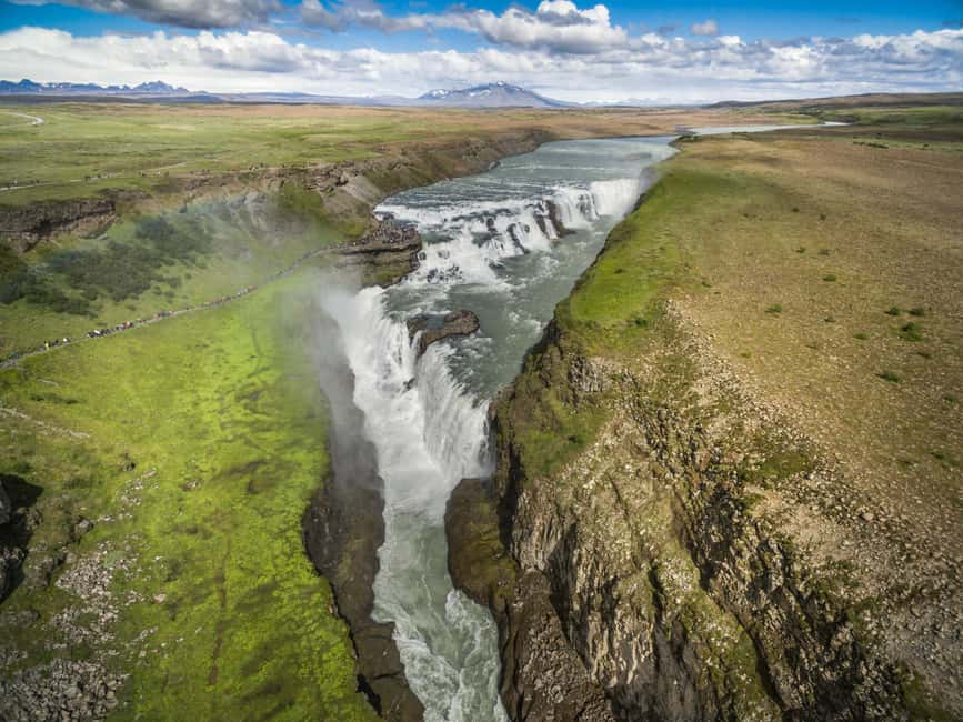 From Reykjavik: Golden Circle and Secret Lagoon Day Tour - Geysir and the Geothermal Zone: Mud Pits, Eruptions, and Quick Walking