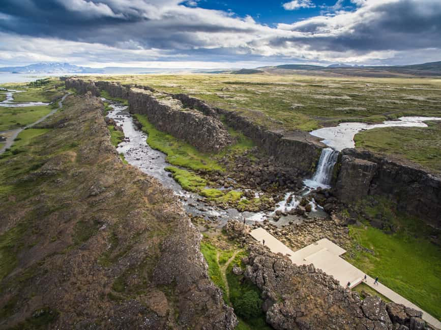 From Reykjavik: Golden Circle and Secret Lagoon Day Tour - Þingvellir National Park: Where Iceland’s Cracks Show Up in Plain Sight