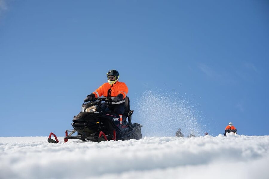 From Reykjavik: Golden Circle and Snowmobiling Tour - Reykjavik Pickup, Minibus Comfort, and How Timing Usually Feels