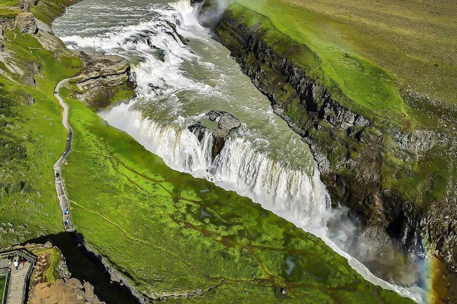 From Reykjavik: Golden Circle Full Day Tour - The guided Golden Circle drive: short stories between big stops