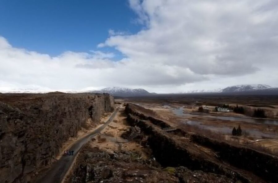 From Reykjavik: Golden Circle & Kerið Full-Day Tour - Geysir area: where Strokkur steals the show and mud pots keep it real