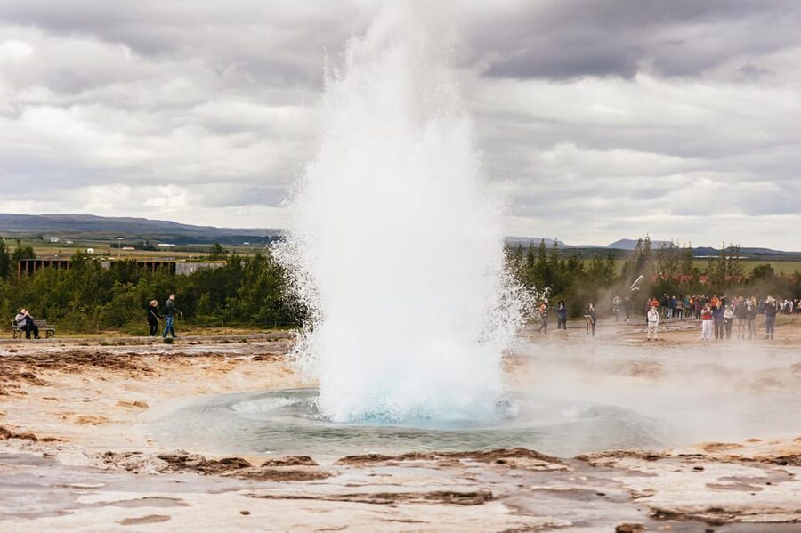 From Reykjavík: Golden Circle Tour and Silfra Snorkeling - Reykjavik Pickup and the Morning Flow to Silfra