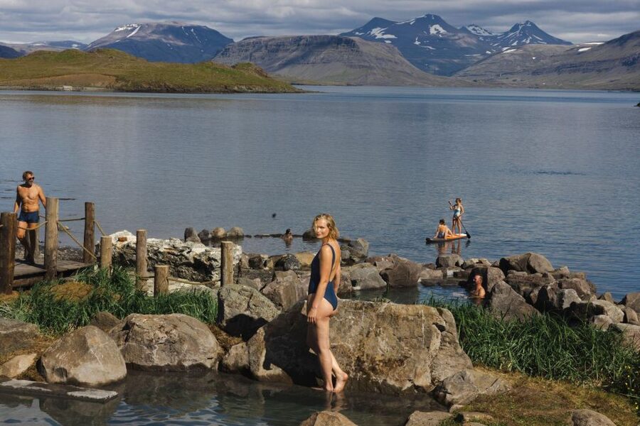 From Reykjavik: Hvammsvík Hot Spring with Transportation - Food and Drinks On Site: More Than Just a Snack Stop