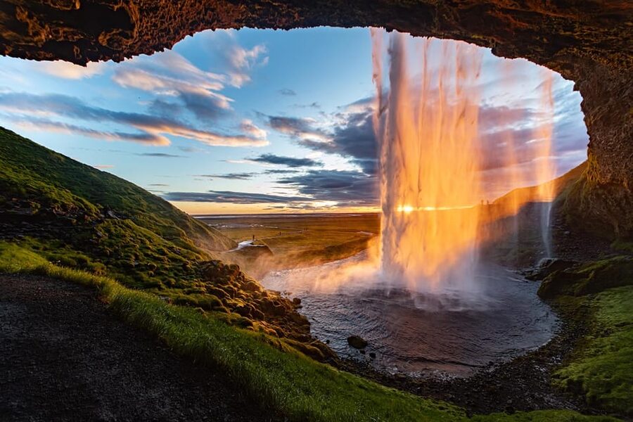 From Reykjavík: Iceland South Coast Small-Group Adventure - Seljalandsfoss: the waterfall you can walk behind