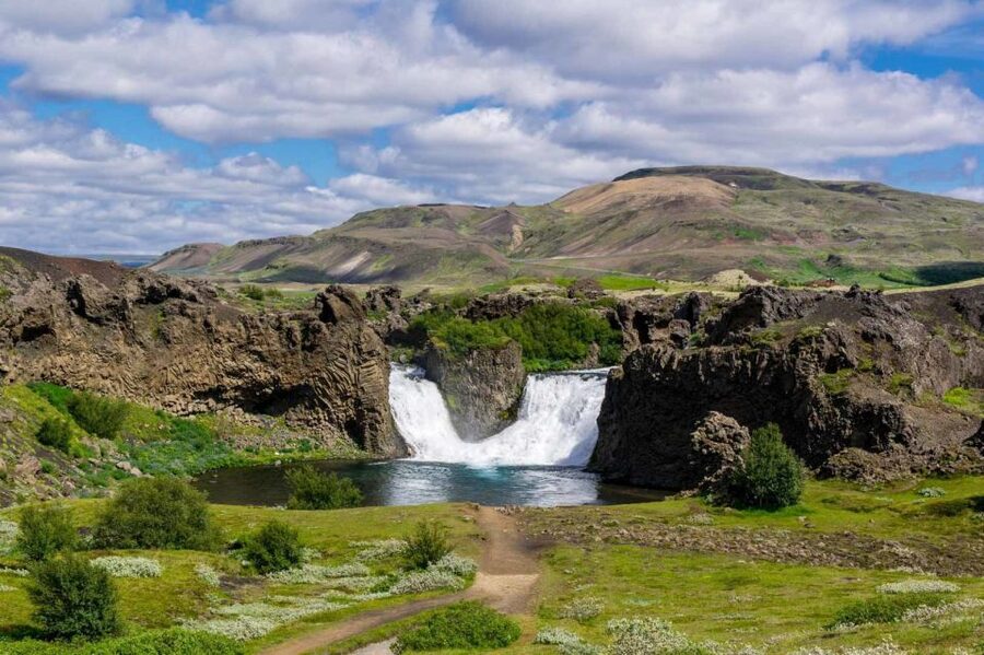 From Reykjavik: Landmannalaugar Day Tour by Luxury Jeep - The return drive near Hekla and the value of breaks