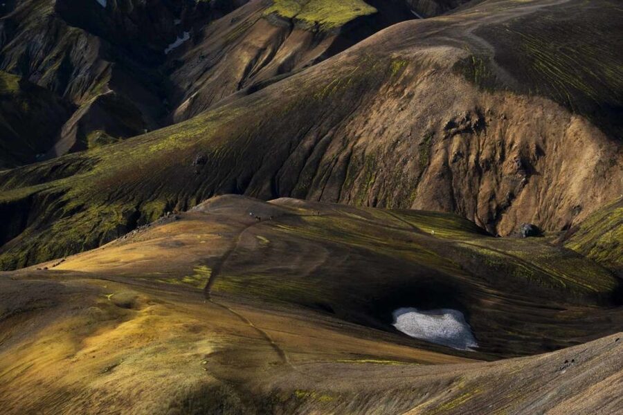 From Reykjavik: Landmannalaugar Day Tour by Luxury Jeep - The luxury jeep approach: F-roads, river crossings, and why it matters