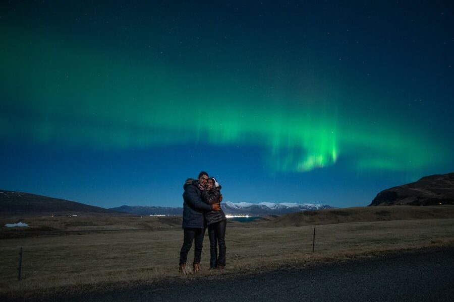 From Reykjavik: Northern Lights Guided Tour with Photos - Hot drinks, blankets, and stargazing while you wait