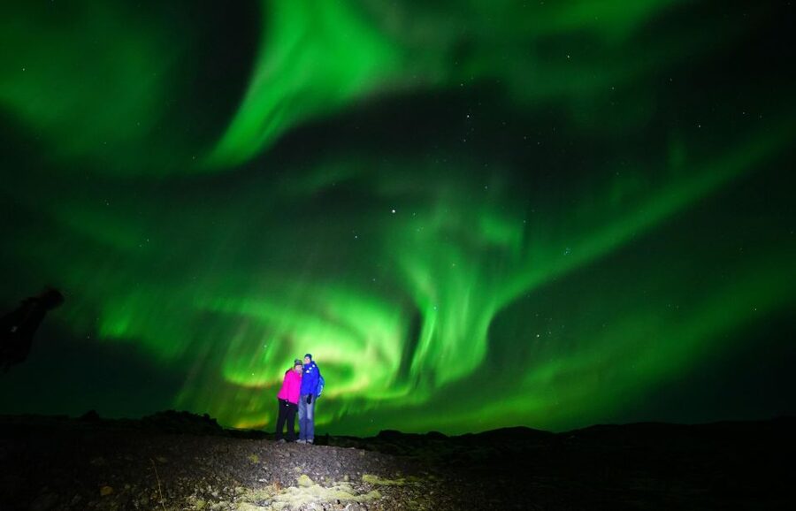From Reykjavík: Northern Lights Super Jeep Tour - Why a super jeep hunt beats a bus night in Reykjavík