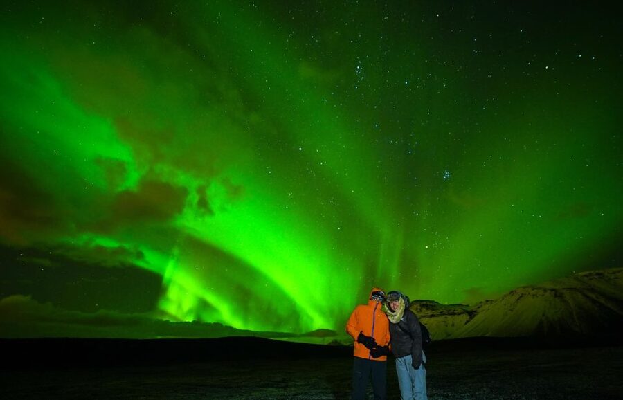 From Reykjavík: Northern Lights Super Jeep Tour - What you get in the warm comfort kit