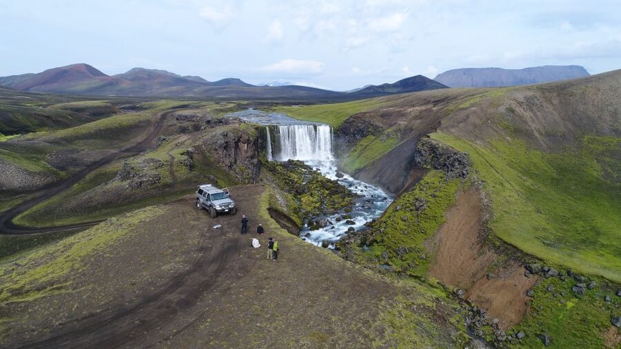 From Reykjavik: Private Landmannalaugar & Hekla Jeep Tour - From farmland to Hekla: snow peaks, volcanic history, and the 2000 lava edge