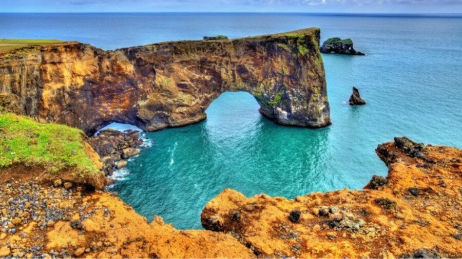 From Reykjavik: Private South Coast Tour in Iceland - Dyrhólaey viewpoint: seasonal views and a smart finish