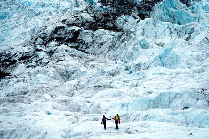 Glacier and Ice Cave Private Photoshoot - 15 Shot Photo Package - Why the Jökulsárlón start matters for ice caves