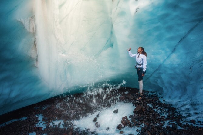 Glacier and Ice Cave Private Photoshoot - 15 Shot Photo Package - Who should book this ice cave photoshoot?