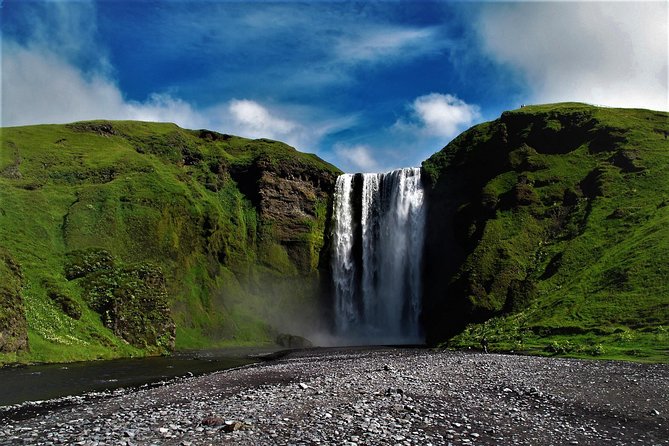 Glacier Hike and South Coast Small-Group Tour from Reykjavik - The glacier hike on Sólheimajökull: how it feels, how hard it is, and why instruction matters