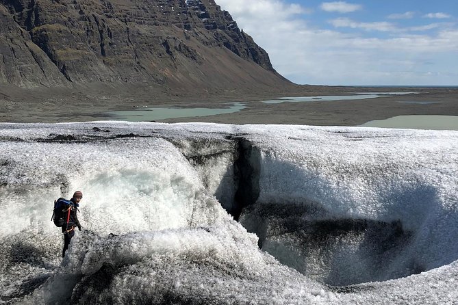 Glacier Hike: Summer Treasure - Glacier Discovery - Price and value for a guided Vatnajökull glacier discovery