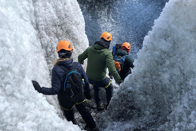 Glacier Hike: Summer Treasure - Glacier Discovery - Weather and route changes: how to make peace with the glacier’s mood