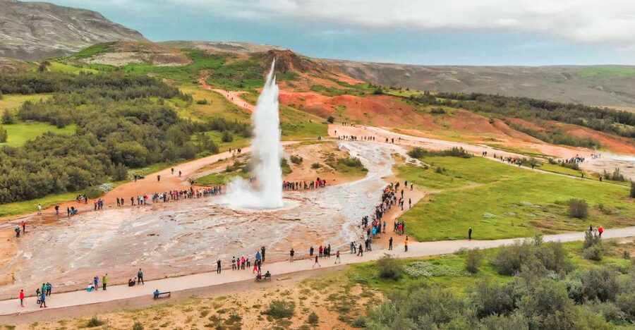 Golden Circle and Kerið Crater Small Group Tour - Geysir and Strokkur, Where Steam Turns to Power