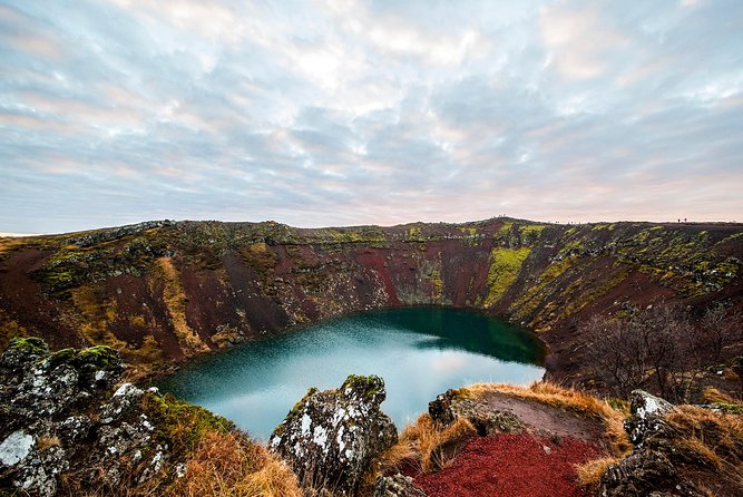 Golden Circle with Kerid Volcanic Crater Day Tour from Reykjavik - Entering the Golden Circle With Kerið, Not Just the Usual 3 Stops
