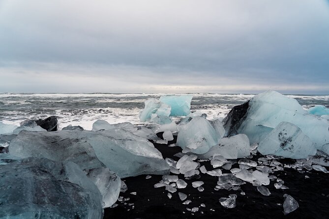 Guided Glacier Lagoon and Diamond Beach Day Trip from Reykjavik - Jökulsárlón Glacier Lagoon: the 18 square kilometers you actually walk