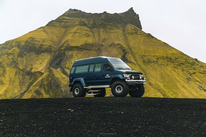 Ice Cave Tour from Vík - The ride out to the glacier: comfort and car-sickness reality
