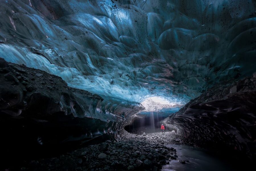 Iceland: Ice Cave Captured with Professional Photos - Why Sapphire Ice Cave feels like more than a 3 hour add on