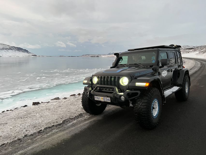 Iceland in a nutshell, private Super Jeep - Borgarfjörður Region and the Way Back via Hvalfjörður