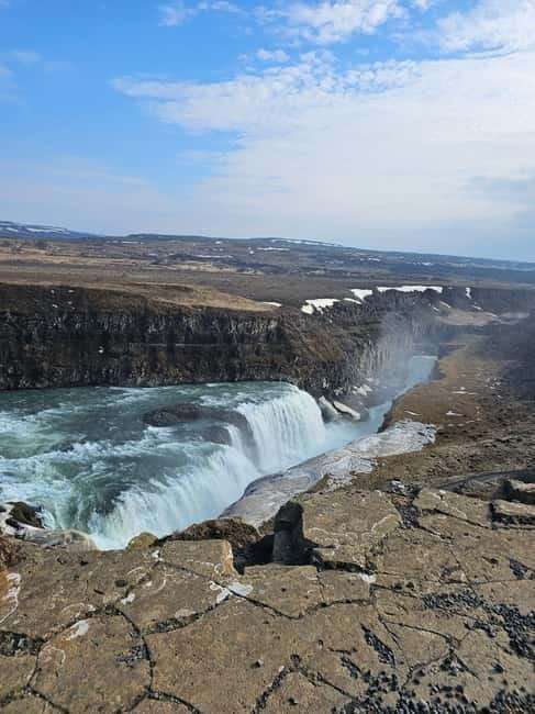 Iceland Reykjavik: Golden Circle Private Tour - Þingvellir National Park and the tectonic plate story you can see