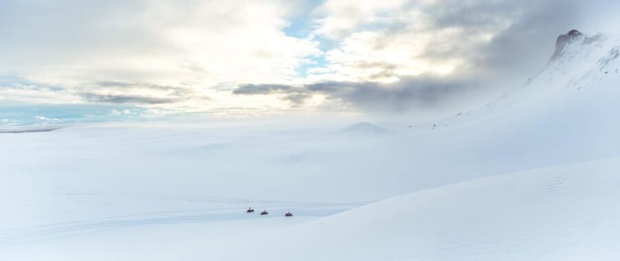 Into the Glacier: Snowmobile + Langjökull Ice Tunnel Combo - Snowmobile Driving on Langjökull: Speed, Views, and First-Time Confidence