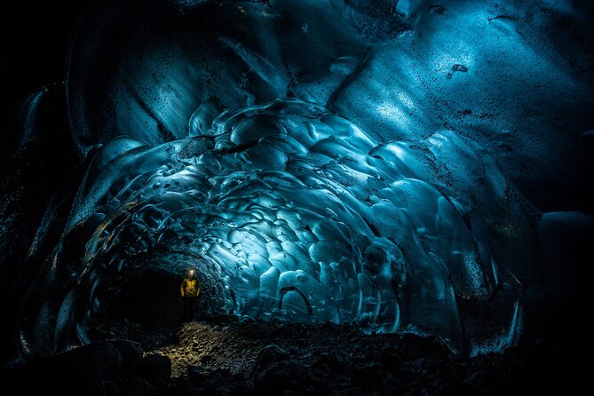 Jökulsárlón: Blue Ice Cave and a Long Glacier Hike - The full schedule, from pickup time to being back where you started