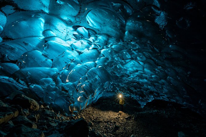 Jökulsárlón: Blue Ice Cave and a Long Glacier Hike - Photo tips that actually help in the Blue Ice Cave