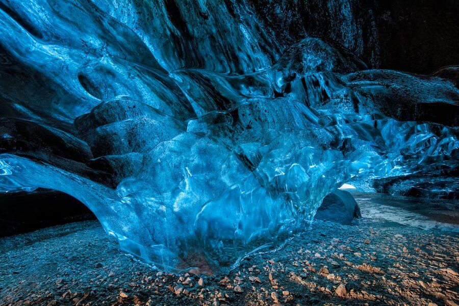 Jökulsárlón: Vatnajökull Ice Cave Guided Tour - The walk in: crampons, cold air, and where your focus should be
