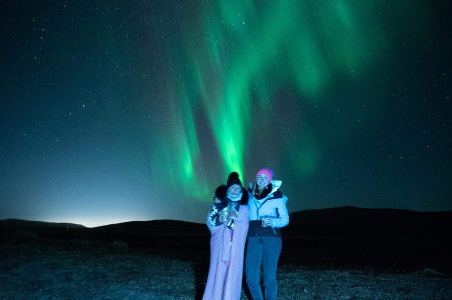 Northern Lights in Mini Bus, Photos, Hot Cocoa and Pastries - The Mercedes Sprinter, Blankets, and the Comfort Setup