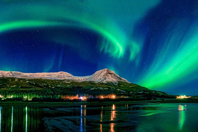 Northern Lights Night Tour from Reykjavik - Photographing the aurora: what the guide support helps with, and what to expect