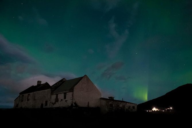 Northern Lights Small-Group Tour with Hot Chocolate & Photos - The Hidden Budget Tip: Your Body Will Notice the Cold